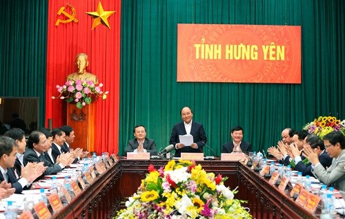 Thủ tướng Chính phủ Nguyễn Xuân Phúc làm việc với lãnh đạo chủ chốt tỉnh Hưng Yên.