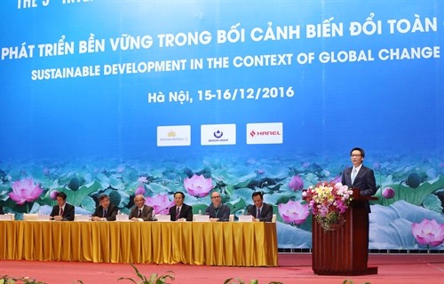 Phó Thủ tướng Vũ Đức Đam dự Hội thảo khoa học quốc tế Việt Nam học lần thứ 5