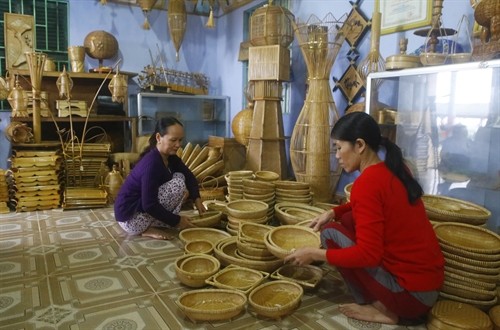 Thừa Thiên-Huế: Mây tre đan Bao La đi ra thế giới