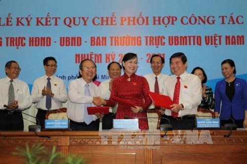 Ký kết Quy chế phối hợp công tác giữa Thường trực HĐND – UBND – Ban Thường trực UB.MTTQ Việt Nam Thành phố Hồ Chí Minh