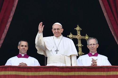 Giáo hoàng gửi thông điệp hòa bình nhân Giáng sinh 2016