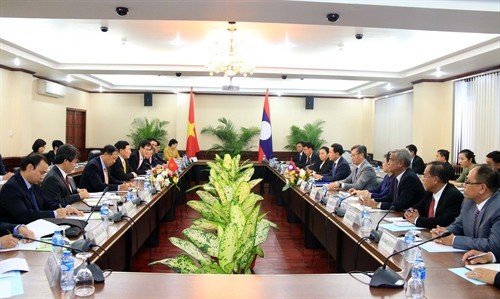 Phó Thủ tướng Phạm Bình Minh thăm chính thức Lào