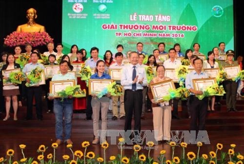 Trao tặng 42 giải thưởng môi trường Thành phố Hồ Chí Minh năm 2016