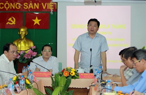 Bí thư Thành ủy Thành phố Hồ Chí Minh: Cần thống nhất, đồng bộ hệ thống y tế trên địa bàn quận Thủ Đức
