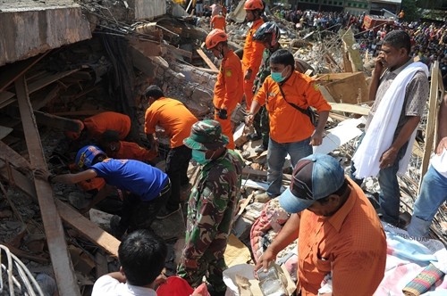 Động đất mạnh gây nhiều thương vong ở Aceh (Indonesia)