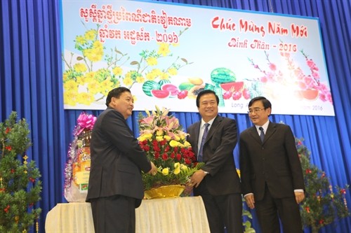 Thắt chặt quan hệ hợp tác hữu nghị giữa Long An và hai tỉnh Svây Riêng, Prey Veng, Campuchia