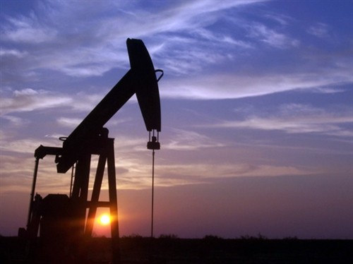 Giá dầu lại tụt xuống dưới ngưỡng 30 USD/thùng