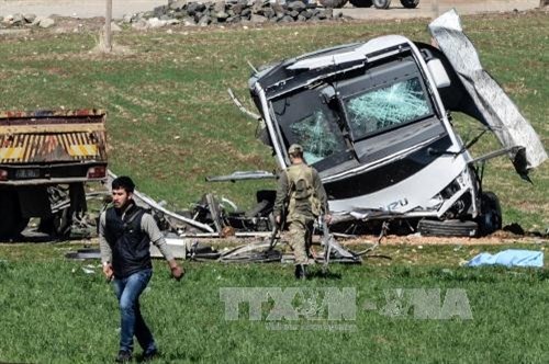 Thổ Nhĩ Kỳ: Thêm một vụ đánh bom đoàn xe quân sự gây nhiều thương vong