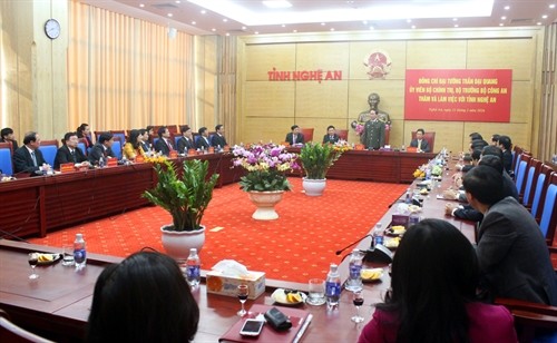 Đại tướng Trần Đại Quang, Ủy viên Bộ chính trị, Bộ trưởng Bộ Công an làm việc với lãnh đạo chủ chốt tỉnh Nghệ An.