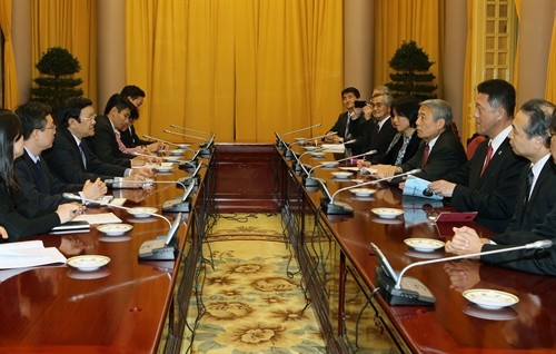 Chủ tịch nước Trương Tấn Sang tiếp Chủ tịch Liên đoàn các tổ chức kinh tế vùng Kyushu, Nhật Bản