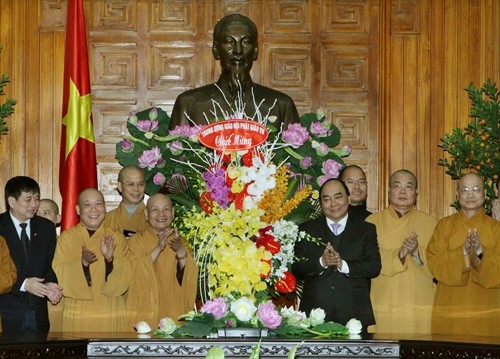 Phó Thủ tướng Nguyễn Xuân Phúc tiếp các đoàn tôn giáo đến chúc Tết