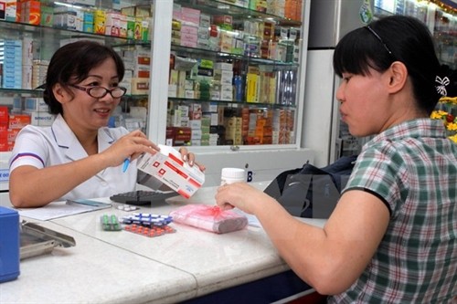 54 nhà thuốc ở Hà Nội mở cửa 24/24 giờ phục vụ trong dịp Tết