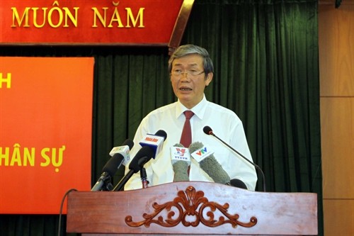 Công bố quyết định của Bộ Chính trị phân công chức danh Bí thư Thành ủy Thành phố Hồ Chí Minh và Trưởng ban Tuyên giáo Trung ương