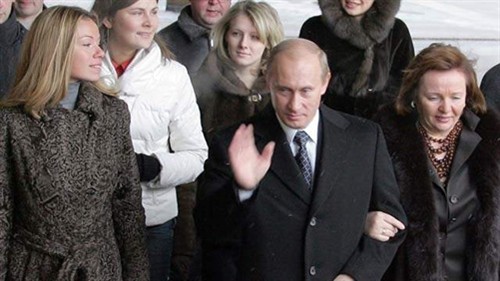 Cuộc đời bí ẩn của con gái lớn Tổng thống Putin