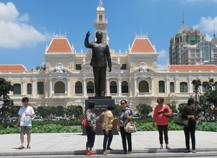 Thành phố Hồ Chí Minh  khuyến khích người dân phản ánh qua nhiều kênh