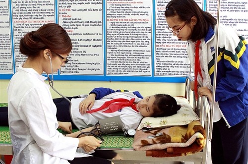 Hà Nội thực hiện bảo hiểm y tế học sinh, sinh viên
