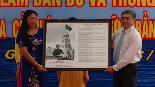 Triển lãm "Hoàng Sa, Trường Sa của Việt Nam - Những bằng chứng lịch sử và pháp lý"