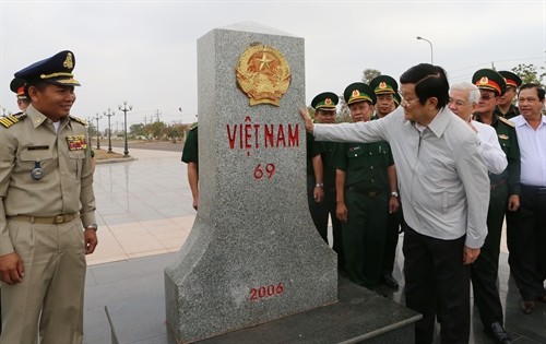 Chủ tịch nước Trương Tấn Sang thăm, làm việc tại Bình Phước.
