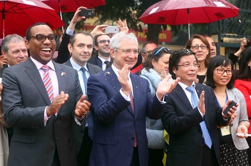 Chủ tịch Quốc hội Cộng hòa Pháp tham dự Ngày hội Pháp ngữ tại Việt Nam