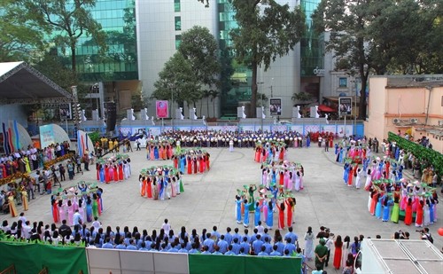 Lễ hội áo dài Thành phố Hồ Chí Minh