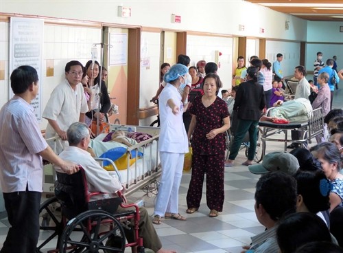Thừa Thiên - Huế: Còn lúng túng trong thực hiện tăng giá dịch vụ y tế