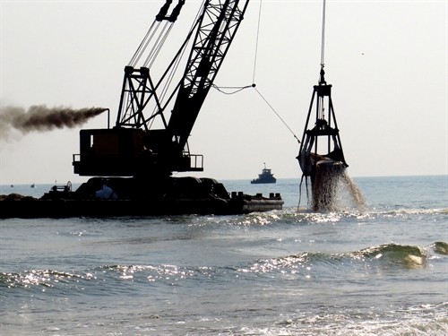 Phú Yên: Nạo vét cửa biển Đà Diễn để tàu thuyền ra vào an toàn