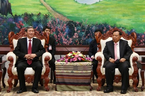 Đồng chí Đinh Thế Huynh và Đoàn đại biểu cấp cao Việt Nam thăm chính thức Lào,
