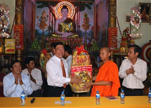 Chúc mừng đồng bào Khmer nhân dịp Tết Chôl Chnăm Thmây
