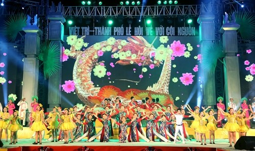 Lễ hội dân gian đường phố Việt Trì năm 2016