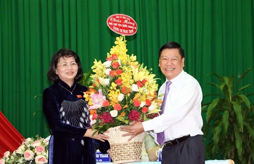 Phó Chủ tịch nước Đặng Thị Ngọc Thịnh thăm, làm việc tại Vĩnh Long