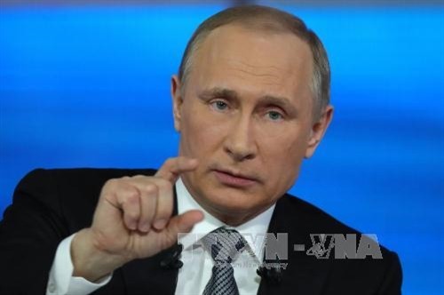 Tổng thống Putin đối thoại trực tiếp qua truyền hình với người dân