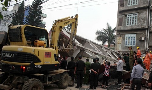 Dừng thi công công trình liền kề gây sập nhà 5 tầng tại Cao Bằng 