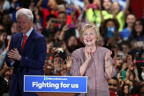 Bầu cử Mỹ 2016: Bà H.Clinton và ông D.Trump tự tin vào chiến thắng