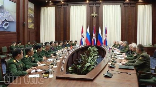 Việt Nam-Nga thúc đẩy quan hệ quốc phòng