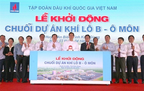 Thủ tướng Chính phủ Nguyễn Tấn Dũng bấm nút khởi động chuỗi dự án Khí Lô B - Ô Môn