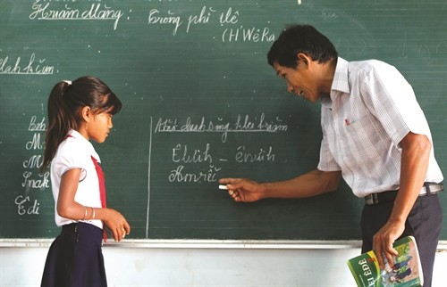 Đắk Lắk đưa tiếng Ê đê vào giảng dạy trong các trường học