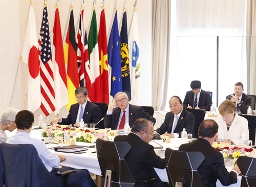 Thủ tướng Nguyễn Xuân Phúc tham dự Hội nghị Thượng đỉnh G7 mở rộng