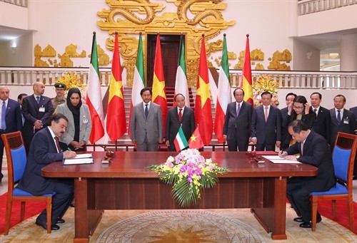 Thủ tướng Nhà nước Kuwait kết thúc tốt đẹp chuyến thăm chính thức Việt Nam