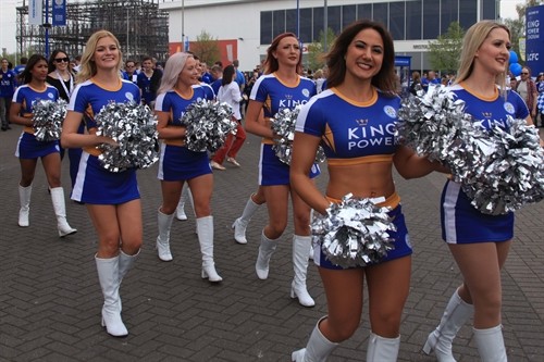 Leicester City đoạt Cúp vô địch Ngoại hạng Anh và niềm vui của các cổ động viên