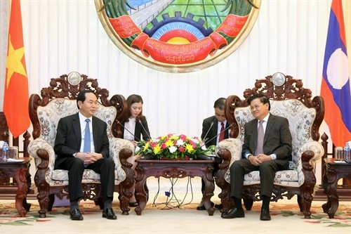 Chủ tịch nước Trần Đại Quang hội kiến Thủ tướng và Chủ tịch Quốc hội CHDCND Lào