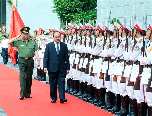 Thủ tướng Nguyễn Xuân Phúc: Thực hiện tốt công tác đảm bảo an ninh trật tự phục vụ phát triển kinh tế - xã hội của đất nước
