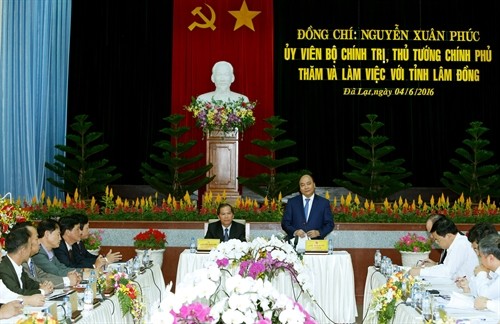 Thủ tướng Nguyễn Xuân Phúc thăm và làm việc tại Lâm Đồng