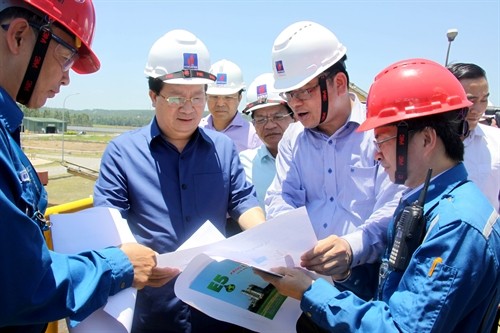Phó Thủ tướng Trịnh Đình Dũng thăm và làm việc tại Quảng Ngãi