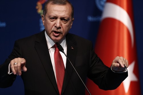 Tổng thống Thổ Nhĩ Kỳ tuyên bố cuộc đảo chính của một nhóm quân đội đã thất bại.
