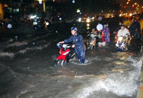 Các tỉnh, thành ven biển từ Quảng Ninh đến Phú Yên chủ động đối phó với áp thấp nhiệt đới