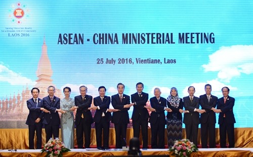 Thông qua Tuyên bố chung ASEAN-Trung Quốc về thực hiện đầy đủ và hiệu quả DOC