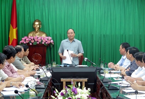 Kết luận của Thủ tướng Nguyễn Xuân Phúc tại buổi làm việc với UBND tỉnh Nam Định về khắc phục hậu quả bão số 1