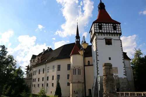 Lâu đài nước Blatna của Cộng hòa Séc