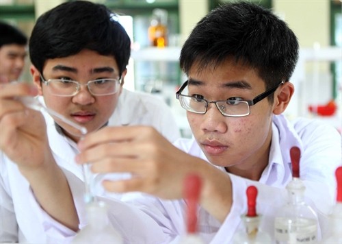 Việt Nam giành 2 Huy chương Vàng Olympic Hóa học quốc tế
