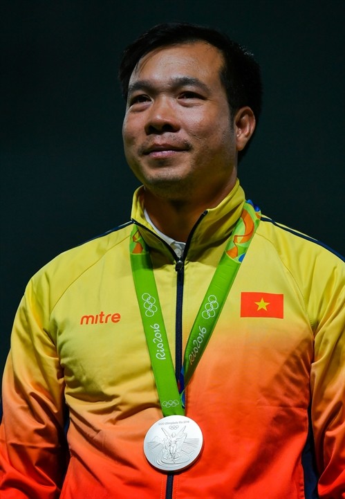 OLYMPIC 2016: Hoàng Xuân Vinh giành Huy chương Bạc 50m súng ngắn bắn chậm